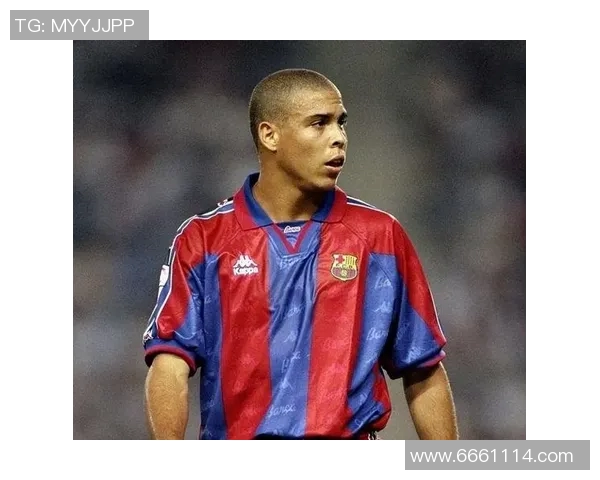 外国光头足球明星的传奇人生与赛场风采探索