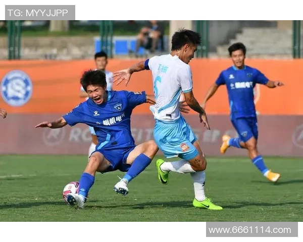 南京足球队加速转型探讨：如何在新时代中提升竞技水平与团队协作能力