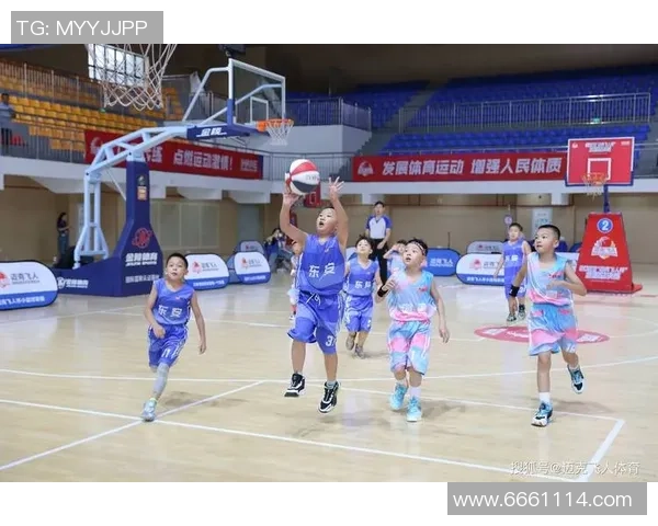 成都篮球队荣登篮球团队协作排行榜第一名展现卓越团队精神与默契配合